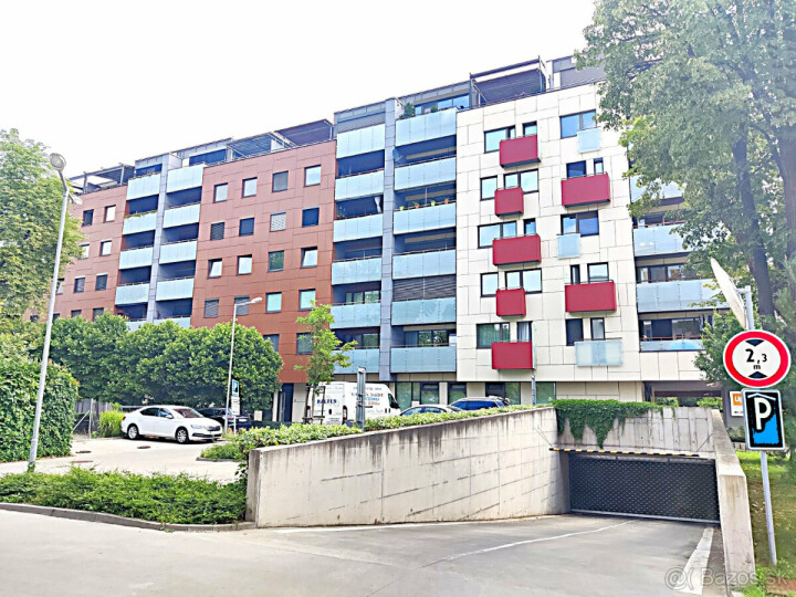Prenájom vnútorného parkovacieho miesta v Košiciach