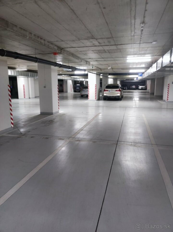 Prenájom parkovacieho miesta v podzemnej garáži Prístavná 1