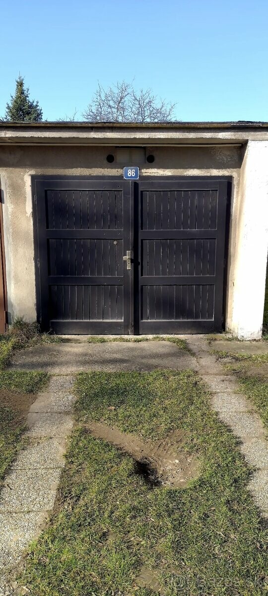 Predaj garáže s parkovacím miestom v Trenčíne