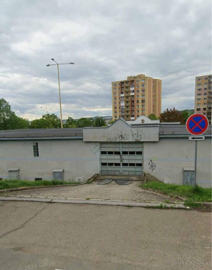 Na predaj garáž v garážovom dome na Sofijskej ulici, Ťahanovce, KE