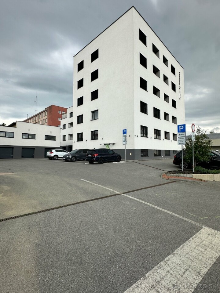 Prenájom murované garáže v novostavbe Tower Apartments