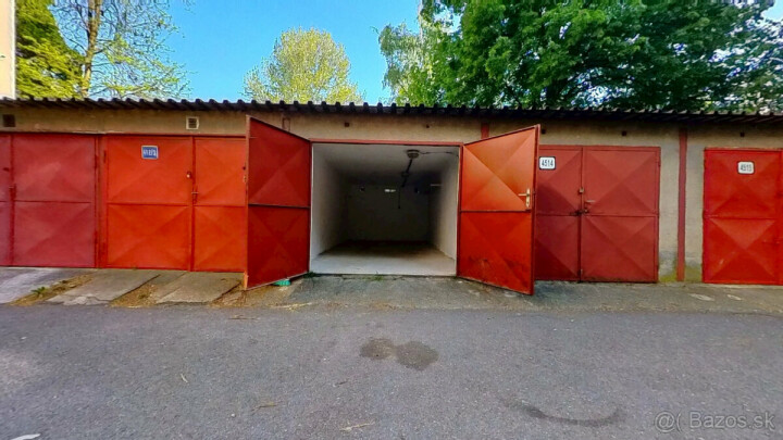 RADOVÁ GARÁŽ NA HLINKOVEJ ULICE