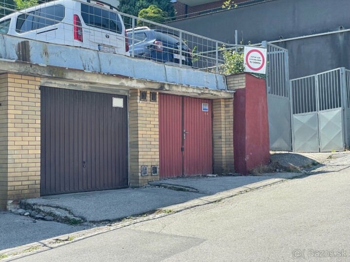 Samostatná murovaná garáž na prenájom, 18 m2, Sokolská, BA I