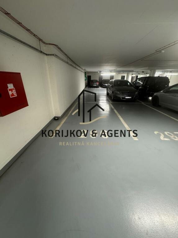 Predaj vyhradeného parkovacieho miesta v podzemnej garáži na Alvinczyho ulici