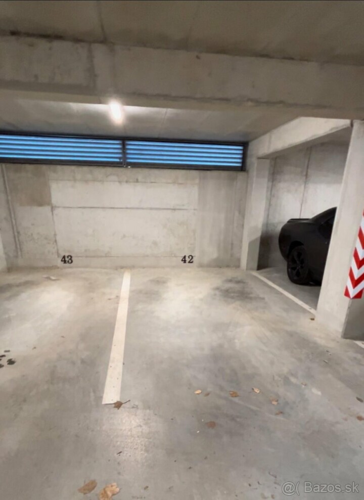 Prenájom parkovacieho miesta v podzemnej garáži v Seredi