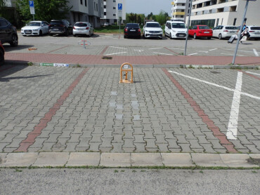 Na predaj vonkajšie parkovacie miesto v Galante West