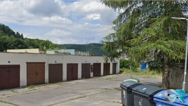 Predaj garáže v Trenčianskych Tepliciach, ulica Štvrť SNP, 19 m²