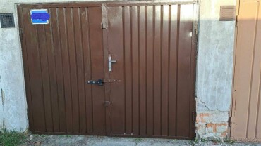 Na predaj veľká garáž po rekonštrukcii na Jarmočnej ulici v Košiciach