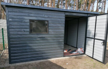 Predaj garáže 4x4 s grafitovou farbou