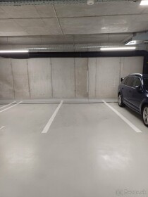 Prenájom 2 vnútorných parkovacích miest v garáži na Ivánskej ceste 32