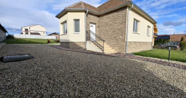 Prenájom kompletne prerobenej garáže v Nových Zámkoch