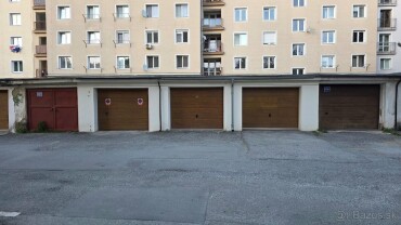 Priestranná garáž na predaj v Parku Angelinum, 23 m²