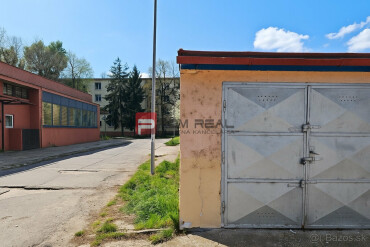 Prenájom garážového státia na Uránovej ulici v Ružinove