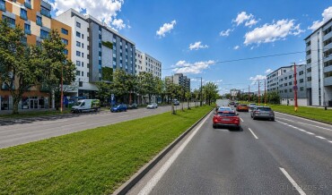 Prenájom priestranného parkovacieho miesta v podzemnej garáži na Trnavskej ceste