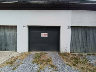 Prenájom garáže s elektrickými vrátami v Brezne