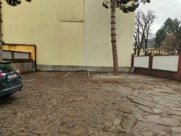 Prenájom 7 vonkajších parkovacích miest v centre Žiliny