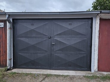 Garáž na predaj s elektrickou prípojkou v Pezinku