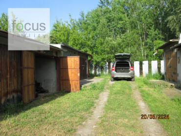 Na predaj murovaná garáž v Zlatom potoku na Lieskovskej ulici