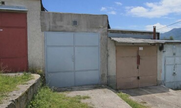 Na predaj murovaná garáž 20 m2 v Handlovej, okres Prievidza