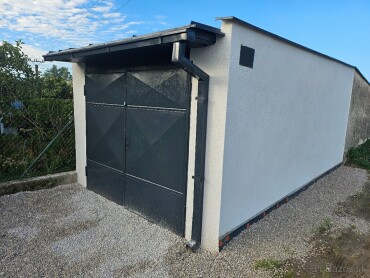 Predaj zrekonštruovanej garáže v Prievidzi na Sadovej ulici