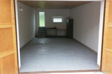 Veľká garáž na dlhodobý prenájom v Môťovej