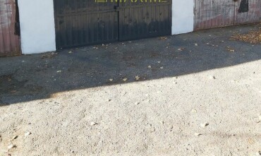 Predaj garáže s pozemkom v Karlovej Vsi na Karloveskej ulici