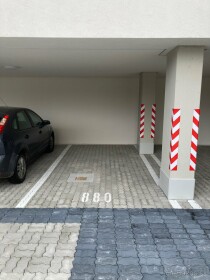 Prenájom krytého parkovacieho miesta na Ovocných sadoch