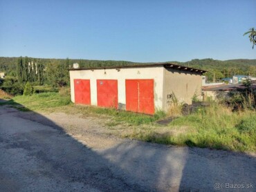 Na predaj trojgaráž s pozemkom v Košiciach