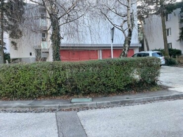 Garáž 17 m2 na predaj v Kramároch, Royova ulica