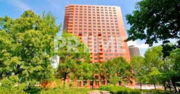 Prenájom garážového státia v bytovom dome Manhattan na Račianskej ulici