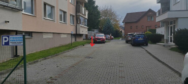Prenájom vonkajšieho parkovacieho státia v Rovinke