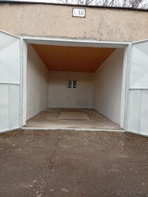 Garáž na prenájom v Prievidzi s prístupom z asfaltovej cesty