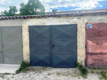 Garáž na predaj v Nitre - Párovce pri zubároch