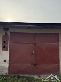 Prenájom garáže v centre Zvolena na Jesenského ulici