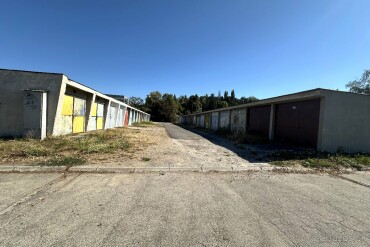 Prenájom garáže s montážnou jamou v Trenčíne na Soblahovskej ulici