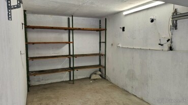 Prenájom radovej garáže na Turgenevovej ulici s elektrinou