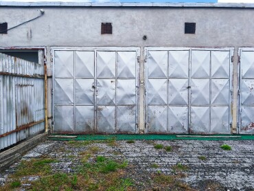 Predaj 2 garáží s výmerou 64 m2 vo Veľkom Šariši