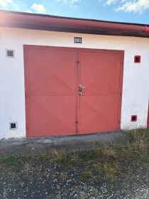 Dlhodobý prenájom garáže s elektrinou a montážnou jamou v Poprade