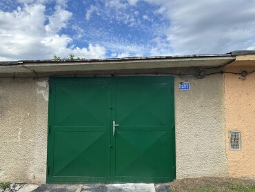 Na predaj priestranná garáž (22 m²) v Lietavskej Lúčke, Žilina