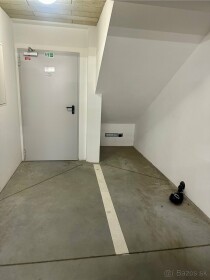 Prenájom vnútorného parkovacieho miesta pre motocykel