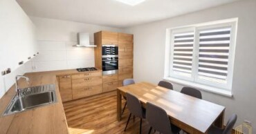 Na predaj murovaná garáž v Senici na Sadovej ulici