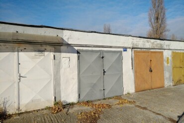 Na predaj garáž na Teplickej ulici s prístupom a inžinierskymi sieťami