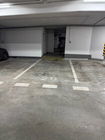 Parkovacie miesto na prenájom v podzemnej garáži Rača Gate