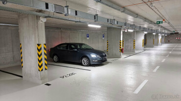 Parkovacie státie na prenájom v komplexe Zwirn 3