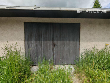 Priestranná dvojgaráž na predaj v Oravskej Lesnej s pozemkom