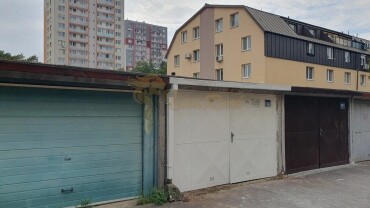 Predaj garáže na Plickovej ulici v Rači