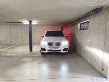 Prenájom extra širokého parkovacieho miesta v Košiciach