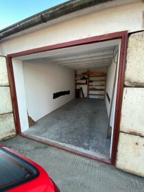 Dlhodobý prenájom suchej garáže na Kukučínovej ulici v Považskej Bystrici