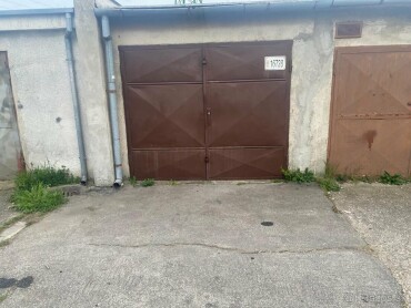 Na predaj garáž v Ružinove