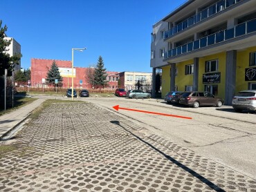 Predaj vonkajšieho parkovacieho miesta na Narcisovej 6, Terasa